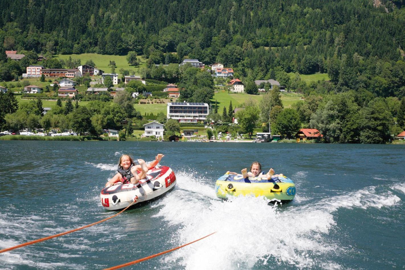 Blaues Haus Ferienwohnung Bodensdorf Ossiacher See Gerlitzen Alpe Bagian luar foto